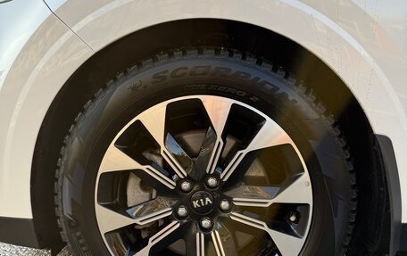 KIA Carnival, 2021 год, 4 280 000 рублей, 10 фотография