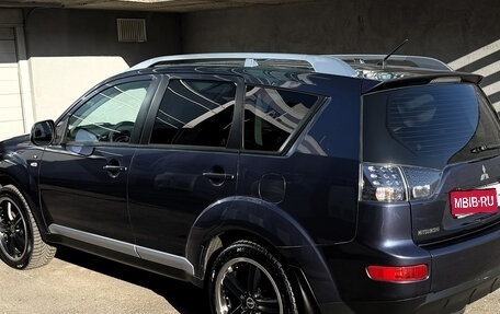 Mitsubishi Outlander III рестайлинг 3, 2008 год, 970 000 рублей, 1 фотография