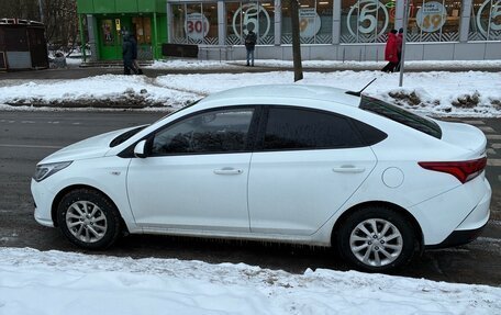 Hyundai Solaris II рестайлинг, 2020 год, 1 600 000 рублей, 3 фотография