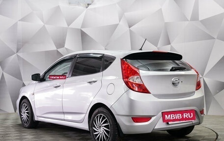 Hyundai Solaris II рестайлинг, 2011 год, 730 000 рублей, 3 фотография