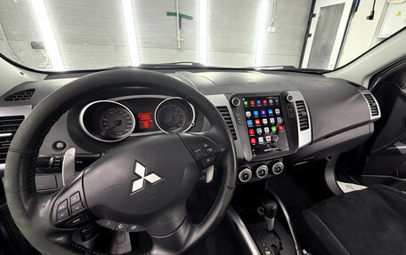 Mitsubishi Outlander III рестайлинг 3, 2008 год, 970 000 рублей, 16 фотография