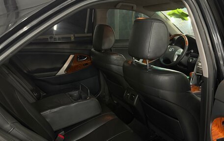 Toyota Camry, 2010 год, 850 000 рублей, 17 фотография