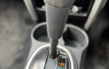 Toyota Ist II, 2004 год, 435 000 рублей, 12 фотография