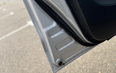 Toyota Ist II, 2004 год, 435 000 рублей, 20 фотография