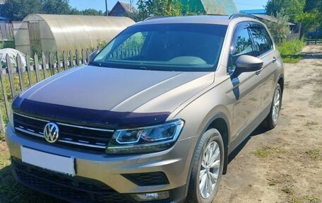Volkswagen Tiguan II, 2020 год, 2 500 000 рублей, 3 фотография