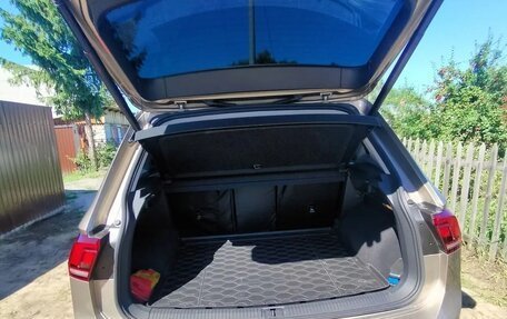 Volkswagen Tiguan II, 2020 год, 2 500 000 рублей, 10 фотография