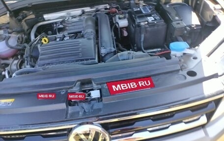 Volkswagen Tiguan II, 2020 год, 2 500 000 рублей, 2 фотография