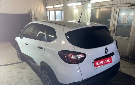 Renault Kaptur I рестайлинг, 2018 год, 1 300 000 рублей, 12 фотография