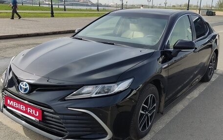 Toyota Camry, 2022 год, 3 800 000 рублей, 3 фотография