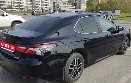 Toyota Camry, 2022 год, 3 800 000 рублей, 4 фотография