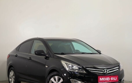 Hyundai Solaris II рестайлинг, 2016 год, 869 000 рублей, 1 фотография