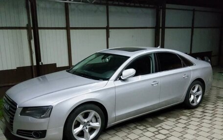 Audi A8, 2010 год, 2 450 000 рублей, 1 фотография