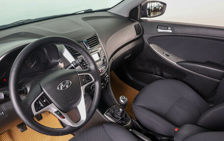 Hyundai Solaris II рестайлинг, 2016 год, 869 000 рублей, 9 фотография