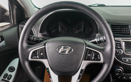 Hyundai Solaris II рестайлинг, 2016 год, 869 000 рублей, 16 фотография