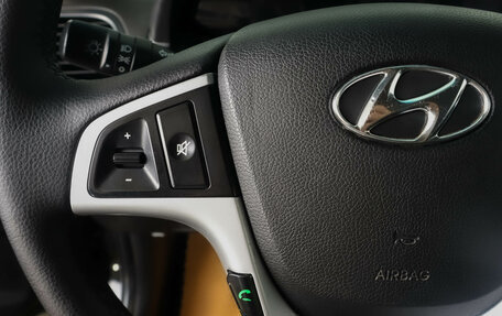 Hyundai Solaris II рестайлинг, 2016 год, 869 000 рублей, 17 фотография