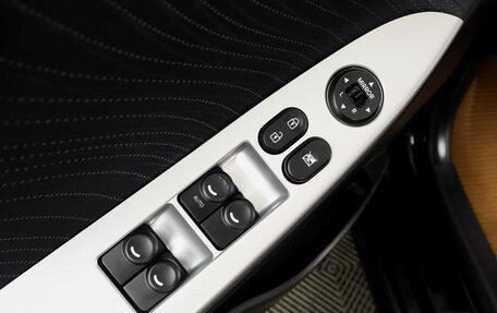 Hyundai Solaris II рестайлинг, 2016 год, 869 000 рублей, 23 фотография