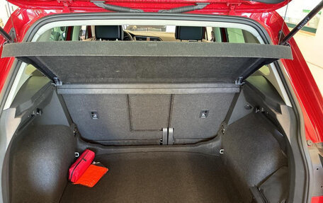 Volkswagen Tiguan II, 2022 год, 2 372 000 рублей, 13 фотография