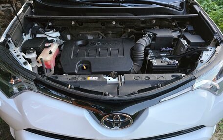 Toyota RAV4, 2018 год, 3 000 000 рублей, 8 фотография