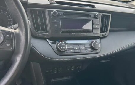 Toyota RAV4, 2018 год, 3 000 000 рублей, 13 фотография