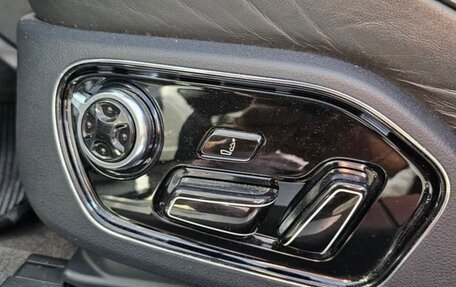 Audi A8, 2010 год, 2 450 000 рублей, 16 фотография