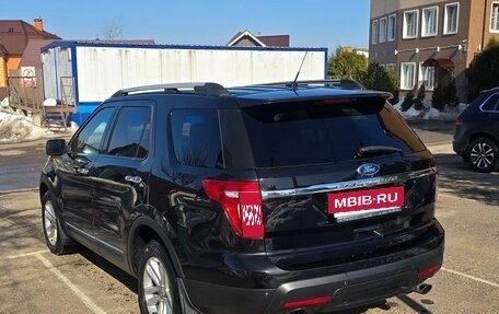 Ford Explorer VI, 2011 год, 1 590 000 рублей, 5 фотография