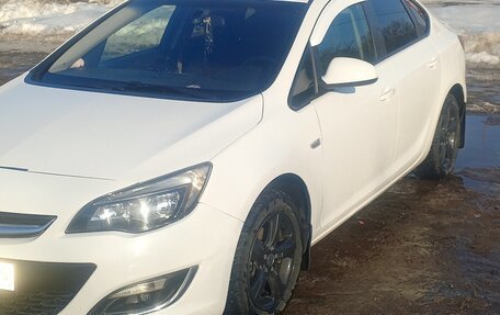 Opel Astra J, 2013 год, 780 000 рублей, 12 фотография
