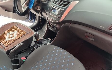 Hyundai Solaris II рестайлинг, 2014 год, 880 000 рублей, 9 фотография