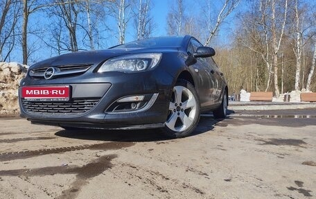 Opel Astra J, 2013 год, 1 049 000 рублей, 1 фотография