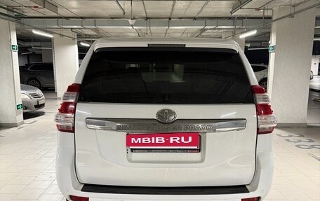 Toyota Land Cruiser Prado 150 рестайлинг 2, 2014 год, 3 250 000 рублей, 4 фотография