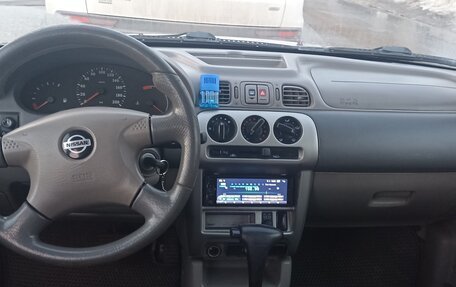 Nissan Micra II, 2000 год, 240 000 рублей, 5 фотография