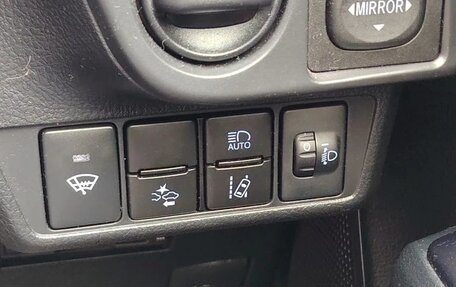 Toyota Corolla, 2018 год, 1 990 000 рублей, 18 фотография