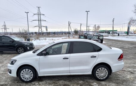 Volkswagen Polo VI (EU Market), 2017 год, 1 100 000 рублей, 2 фотография