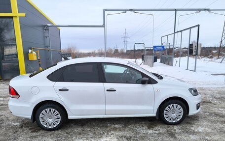 Volkswagen Polo VI (EU Market), 2017 год, 1 100 000 рублей, 3 фотография