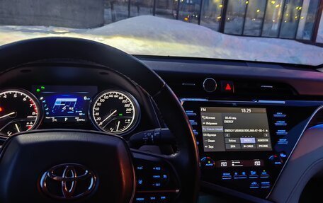 Toyota Camry, 2019 год, 3 200 000 рублей, 7 фотография