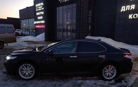 Toyota Camry, 2019 год, 3 200 000 рублей, 3 фотография