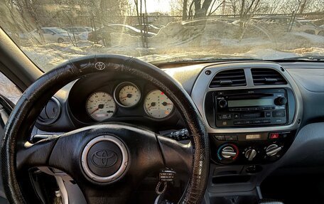 Toyota RAV4, 2003 год, 620 000 рублей, 12 фотография