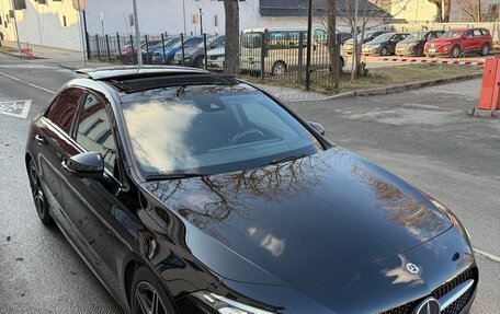 Mercedes-Benz A-Класс, 2019 год, 2 650 000 рублей, 8 фотография