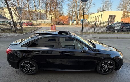 Mercedes-Benz A-Класс, 2019 год, 2 650 000 рублей, 7 фотография