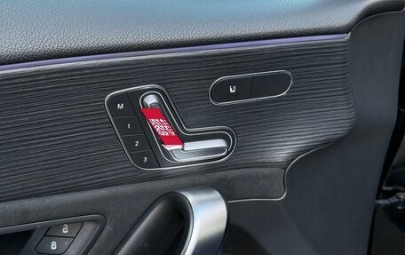 Mercedes-Benz A-Класс, 2019 год, 2 650 000 рублей, 13 фотография