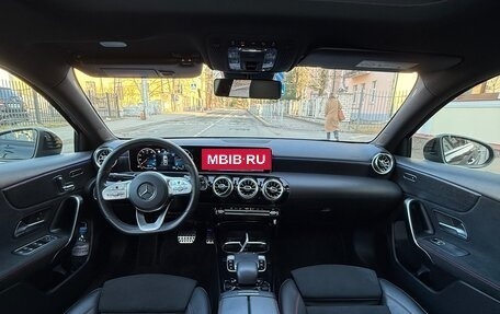 Mercedes-Benz A-Класс, 2019 год, 2 650 000 рублей, 26 фотография