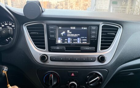 Hyundai Solaris II рестайлинг, 2019 год, 1 500 000 рублей, 10 фотография