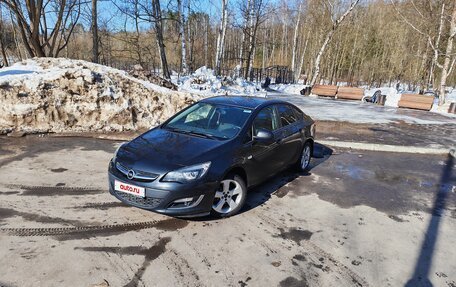 Opel Astra J, 2013 год, 1 049 000 рублей, 2 фотография