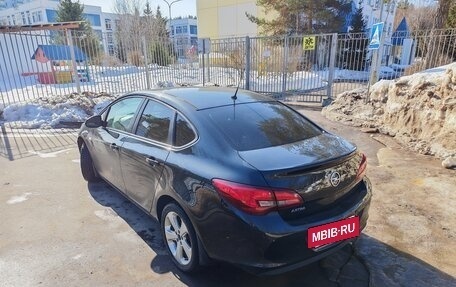 Opel Astra J, 2013 год, 1 049 000 рублей, 4 фотография