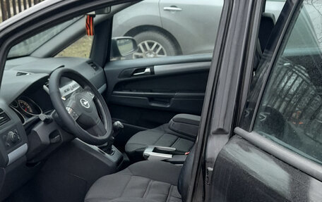 Opel Zafira B, 2007 год, 550 000 рублей, 25 фотография