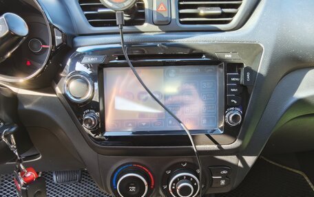 KIA Rio III рестайлинг, 2012 год, 1 100 000 рублей, 8 фотография