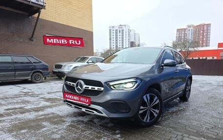 Mercedes-Benz GLA, 2020 год, 4 000 000 рублей, 10 фотография