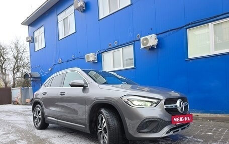 Mercedes-Benz GLA, 2020 год, 4 000 000 рублей, 13 фотография