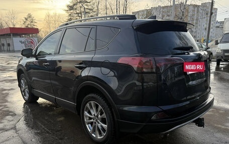 Toyota RAV4, 2016 год, 2 700 000 рублей, 7 фотография