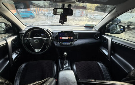 Toyota RAV4, 2016 год, 2 700 000 рублей, 21 фотография