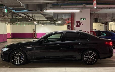 BMW 5 серия, 2021 год, 5 550 000 рублей, 2 фотография